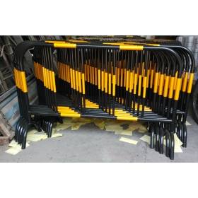 昆明市铁马围栏厂家_道路围栏批发_施工护栏厂家_价格